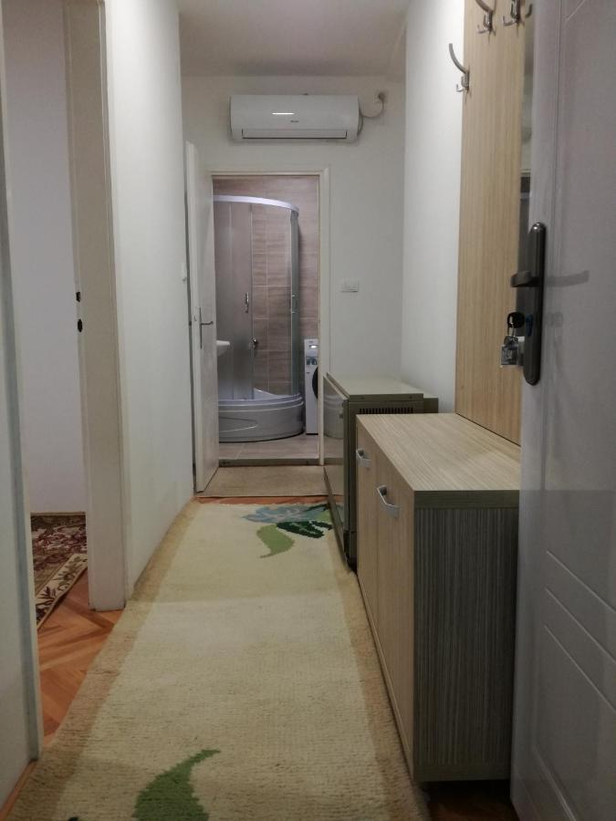 Stan Na Dan Pex Free Parking Apartamento Vranje Exterior foto