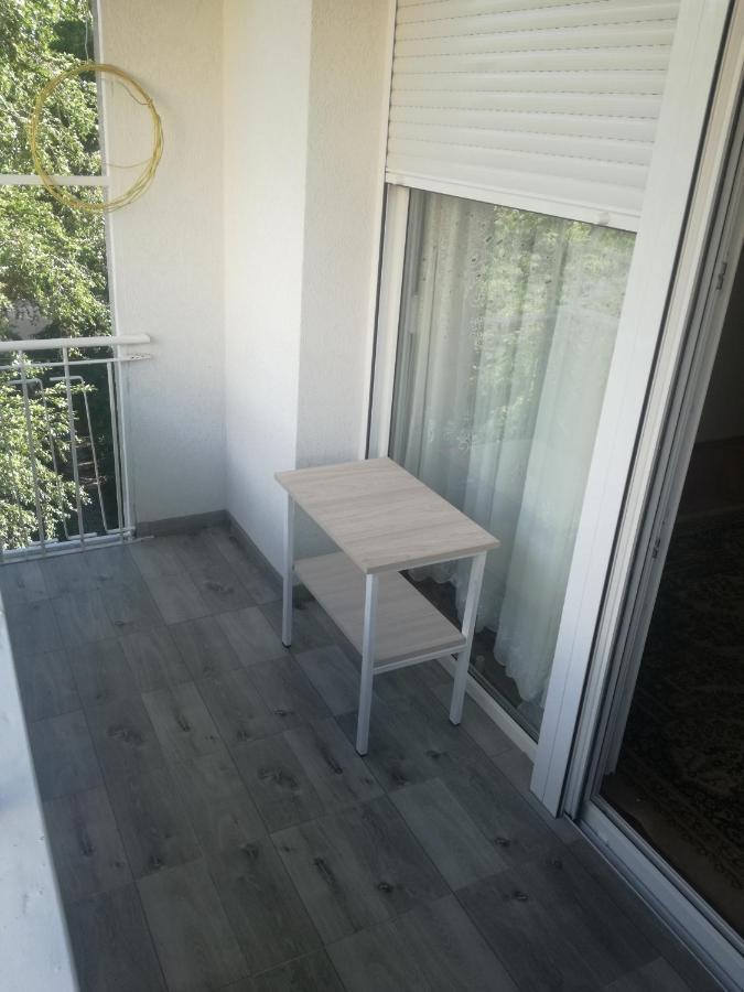 Stan Na Dan Pex Free Parking Apartamento Vranje Exterior foto